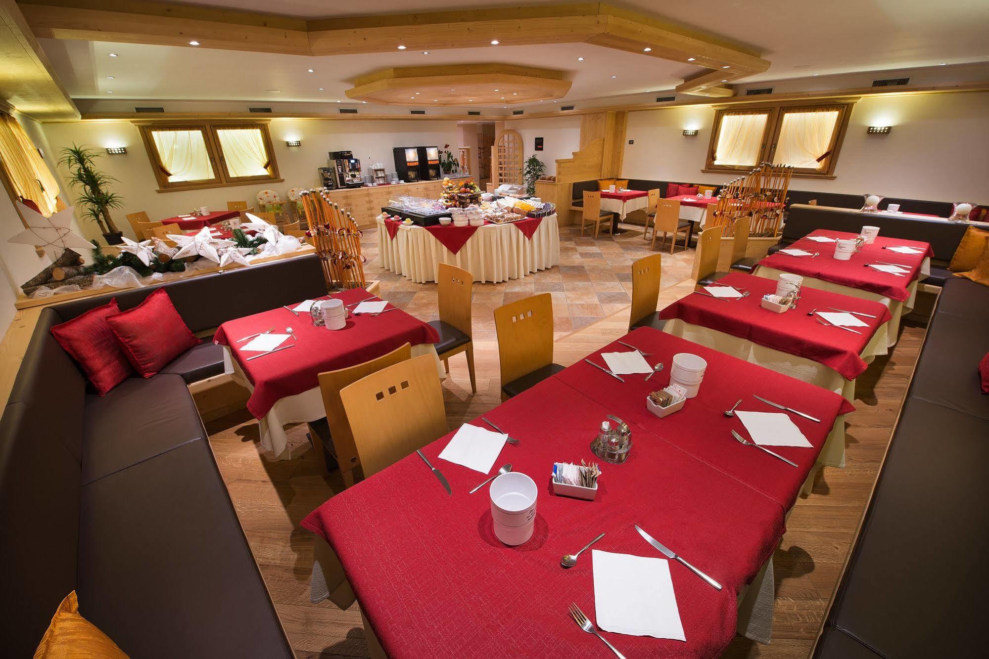Hotel Meeting Livigno Exterior foto